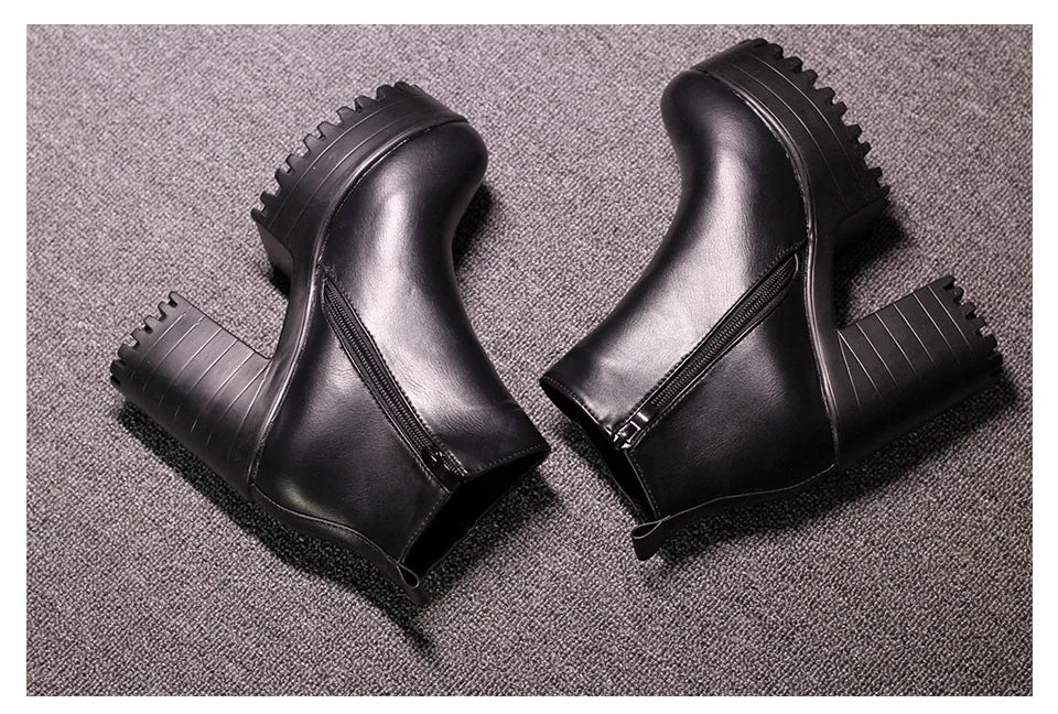 2024 Autumn/Winter New Women's Short Boots, Coarse Heel, European and American Women's Shoes with Velvet