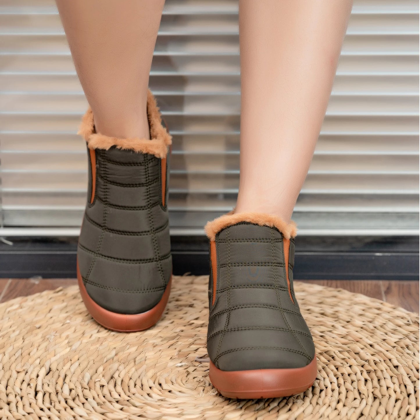 Winter Women Boots Warm Fur Snow Boots Waterproof Shoes Women Casual Lightweight Ankle Boots Botas Mujer Plos Size Couple Shoes