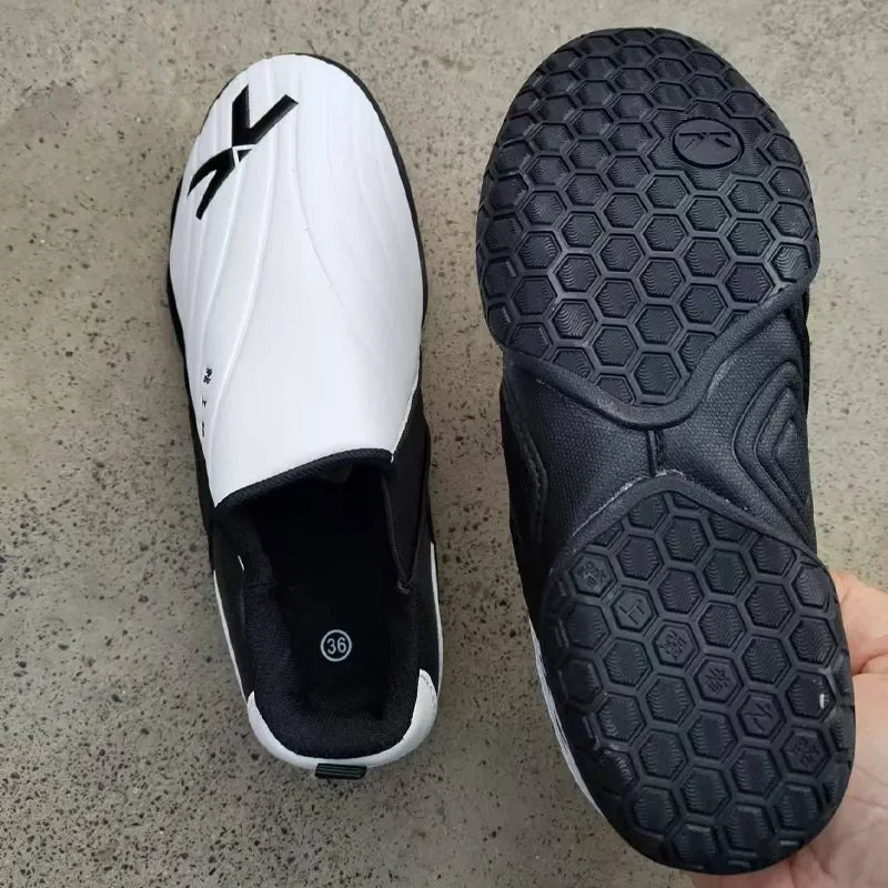 Children Taekwondo Shoes Men's Breathable Kids Martial Arts Karate Kung Fu Shoes Gym Fitness Workout Sports Body Building