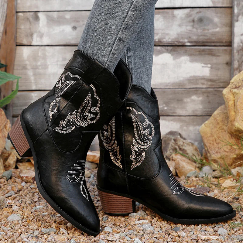 Ethnic Embroider Decor High Heel Boots for Women 2025 New Spring Ankle Vacation Pointed Toe Boots Western Cowgirl Short Boots