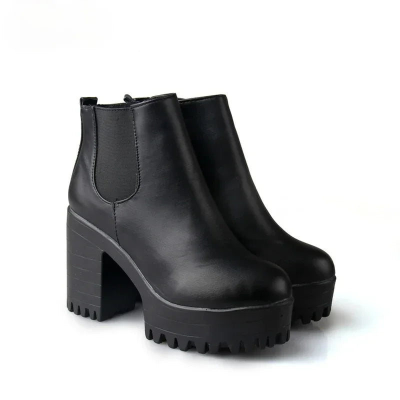 2024 Autumn/Winter New Women's Short Boots, Coarse Heel, European and American Women's Shoes with Velvet