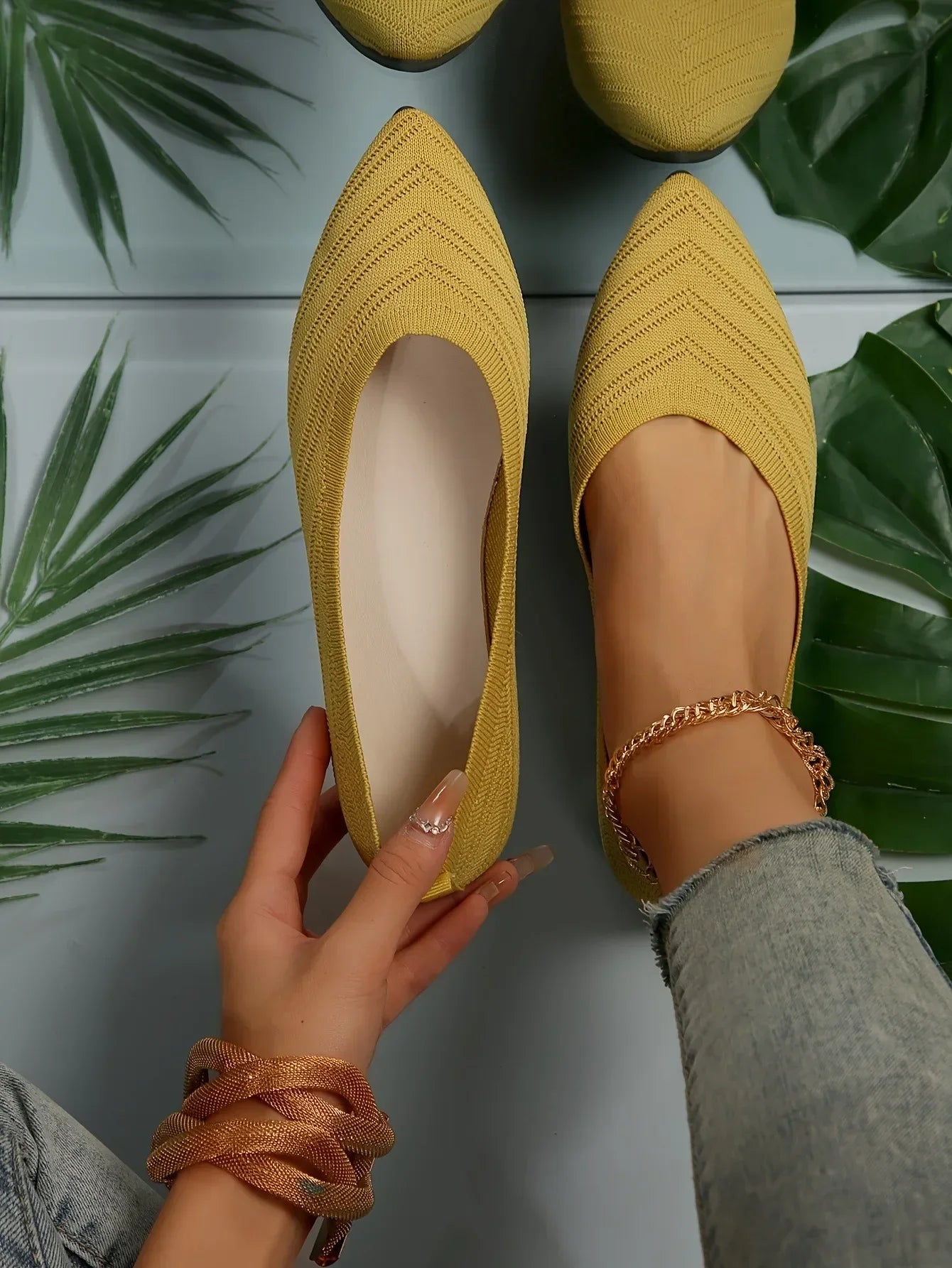 Women's Pointed Toe Flat Shoes Solid Color Knitted Slip on Shoes Casual Breathable Ballet Flats Women Flat Shoes Loafers Women