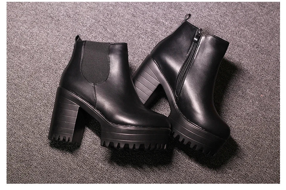 2024 Autumn/Winter New Women's Short Boots, Coarse Heel, European and American Women's Shoes with Velvet
