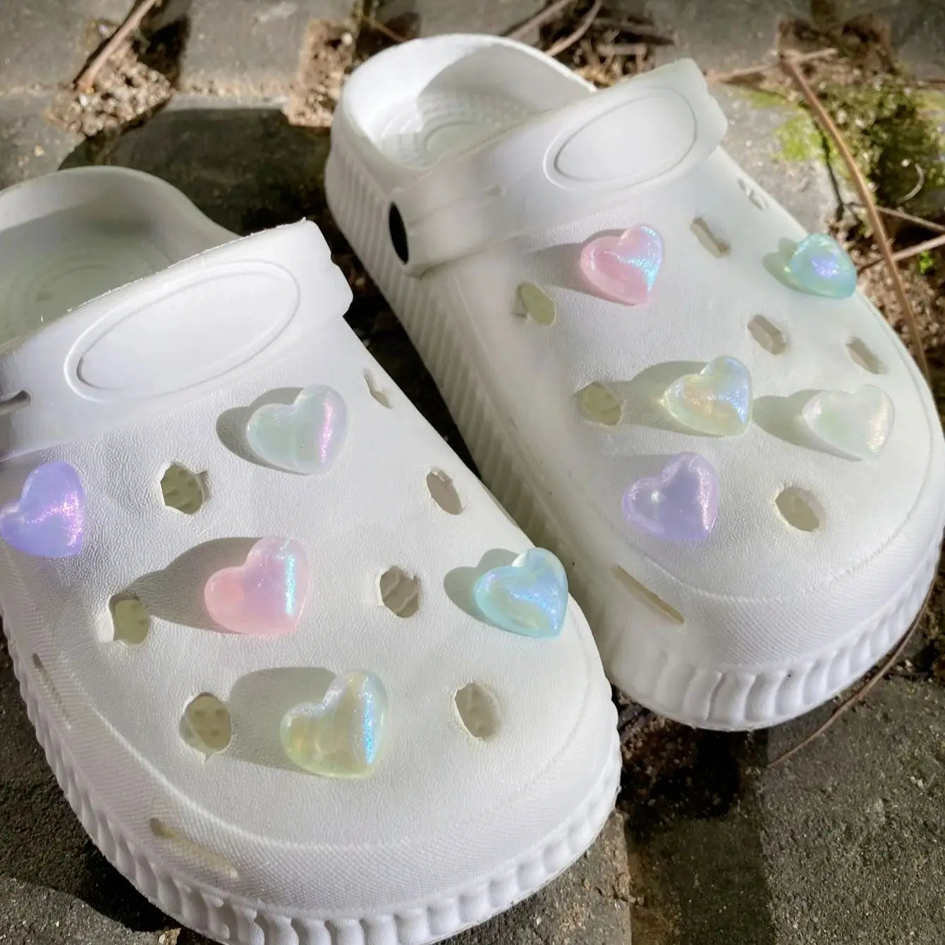 10pcs Set Heart Shaped Shoe Decoration With Hole, Detachable Flower Garden Shoe DIY Decorative Buckle