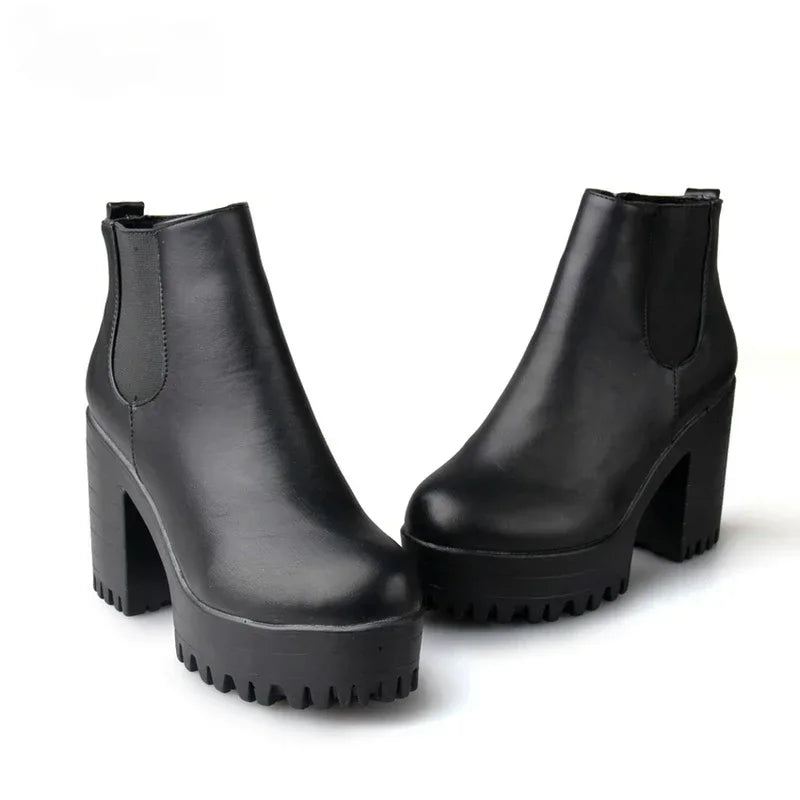 2024 Autumn/Winter New Women's Short Boots, Coarse Heel, European and American Women's Shoes with Velvet
