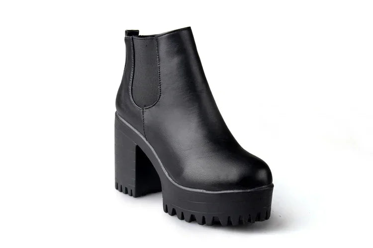 2024 Autumn/Winter New Women's Short Boots, Coarse Heel, European and American Women's Shoes with Velvet