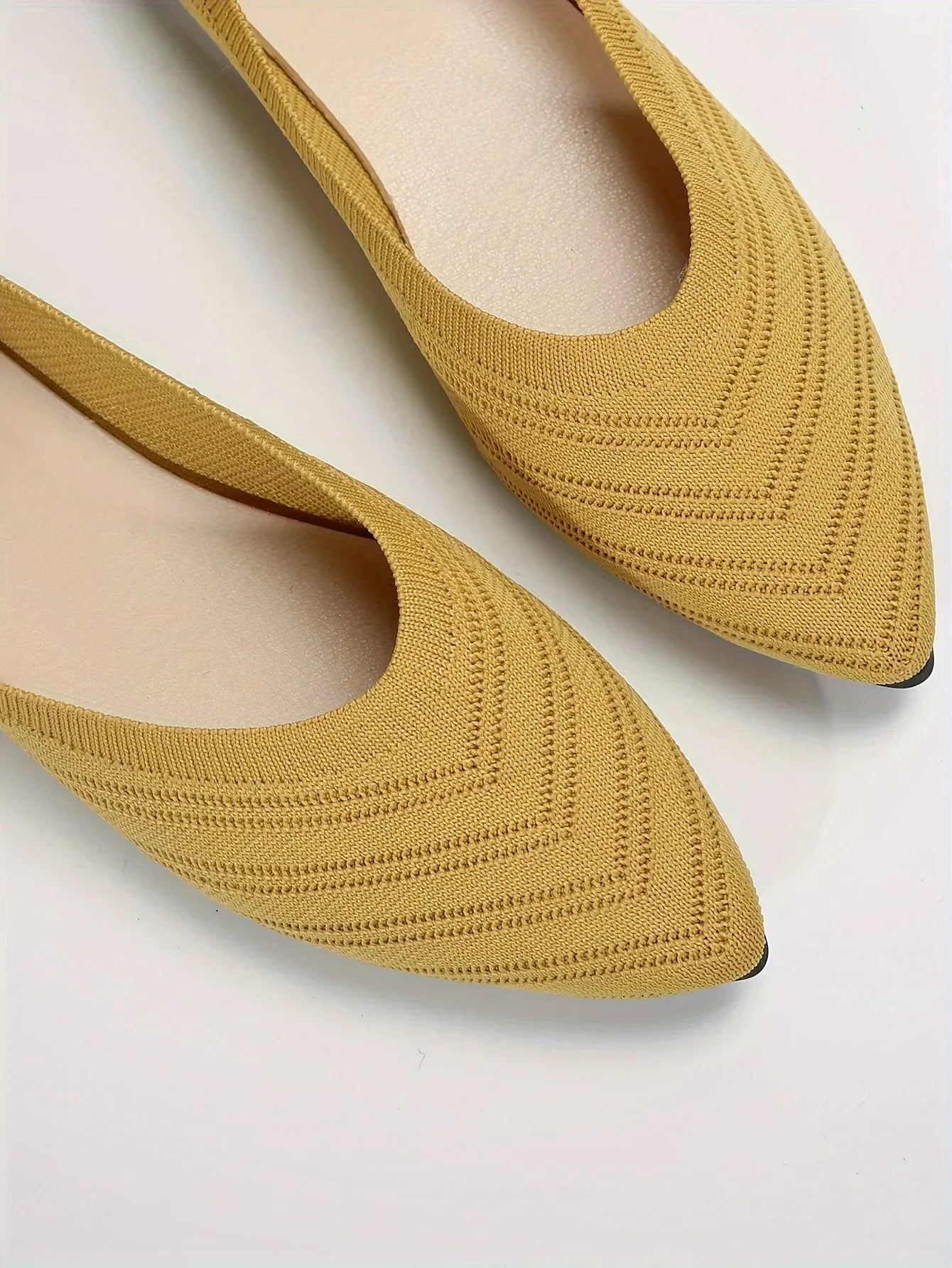 Women's Pointed Toe Flat Shoes Solid Color Knitted Slip on Shoes Casual Breathable Ballet Flats Women Flat Shoes Loafers Women