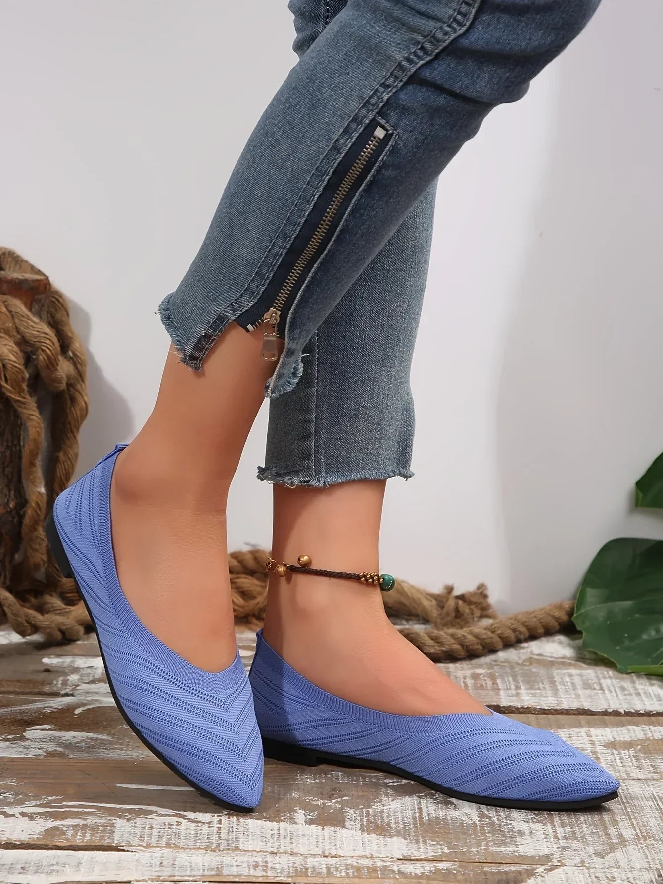 Women's Pointed Toe Flat Shoes Solid Color Knitted Slip on Shoes Casual Breathable Ballet Flats Women Flat Shoes Loafers Women
